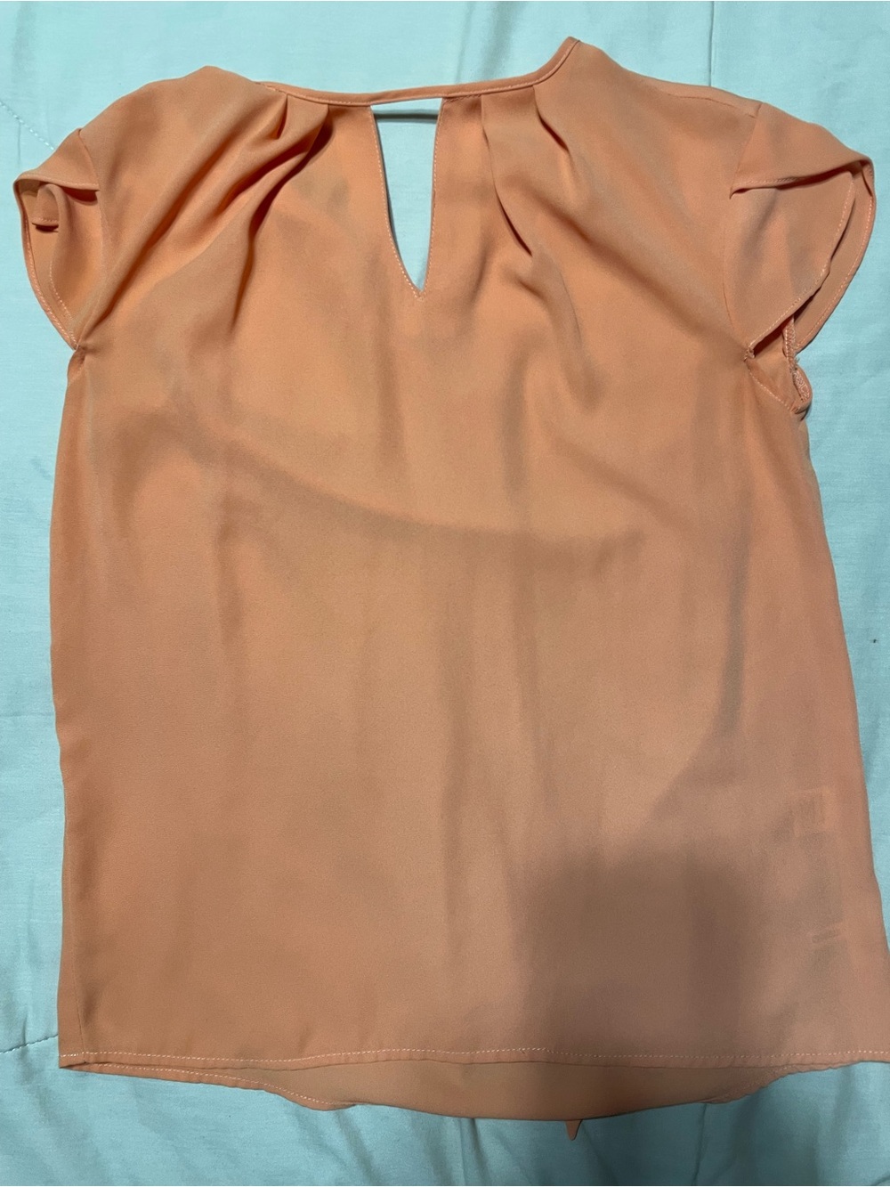 New York & Company Peach Flutter-Sleeve Keyhole Blouse